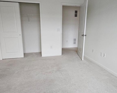 109 Kramer Court - Photo Thumbnail 32