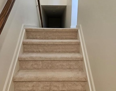 109 Kramer Court - Photo Thumbnail 10