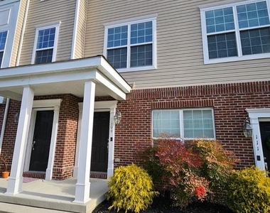 109 Kramer Court - Photo Thumbnail 3