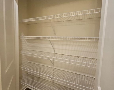109 Kramer Court - Photo Thumbnail 25