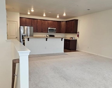 109 Kramer Court - Photo Thumbnail 19