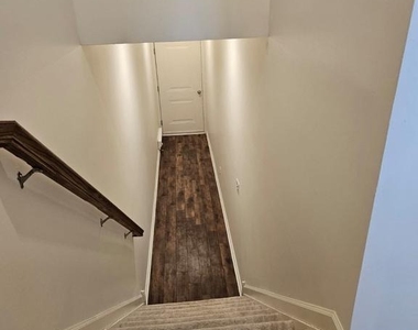 109 Kramer Court - Photo Thumbnail 11
