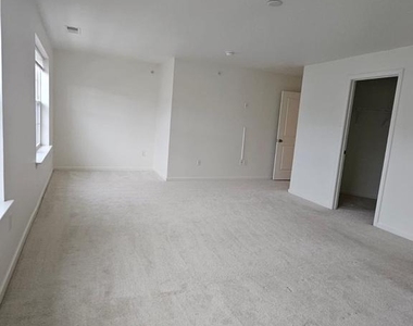109 Kramer Court - Photo Thumbnail 38