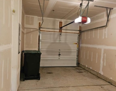 109 Kramer Court - Photo Thumbnail 12
