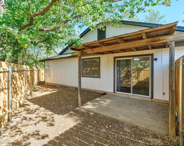 7600 Woodstone Cv - Photo Thumbnail 19