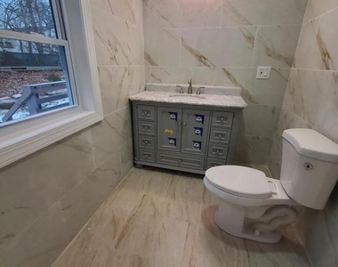 2601 N Lakeshore Drive - Photo Thumbnail 21