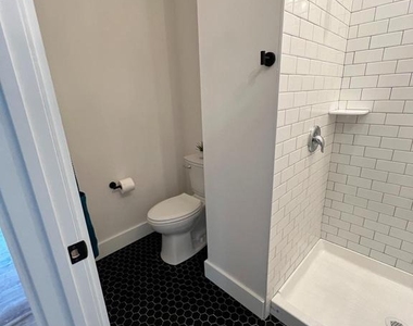 106 E Broad Street - Photo Thumbnail 8