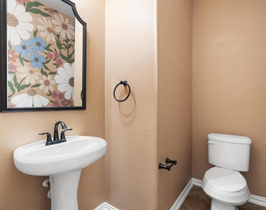 304 Peggy Dr - Photo Thumbnail 19