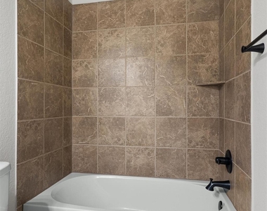 304 Peggy Dr - Photo Thumbnail 31