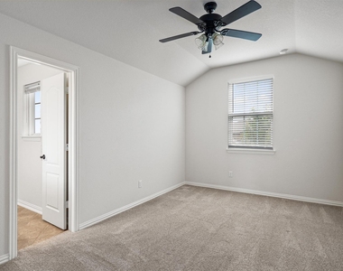 304 Peggy Dr - Photo Thumbnail 23