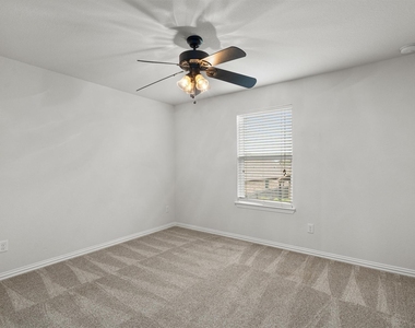 304 Peggy Dr - Photo Thumbnail 28