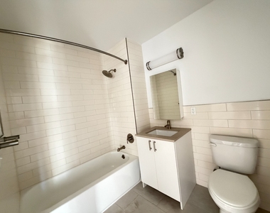 4778 Broadway - Photo Thumbnail 5