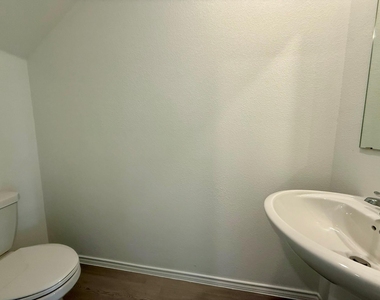 128 Ghost Stories Way - Photo Thumbnail 10