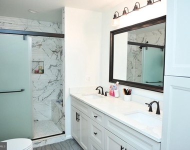 6711 Village Park Drive - Photo Thumbnail 3