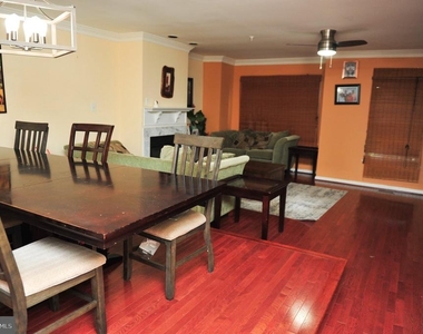 6711 Village Park Drive - Photo Thumbnail 5