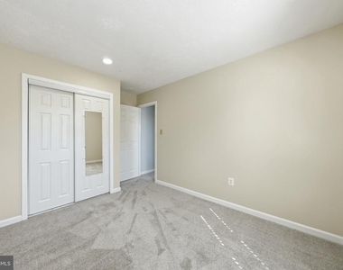 11621 Cosca Park Drive - Photo Thumbnail 15