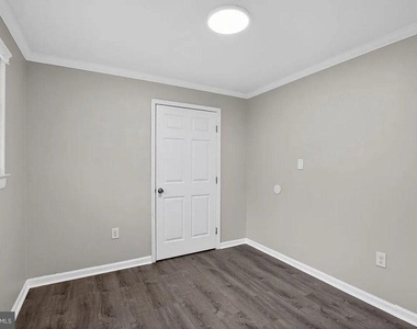 8512 Rose Marie Drive - Photo Thumbnail 2
