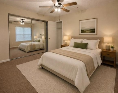 10510 Beacon Ridge Drive - Photo Thumbnail 16