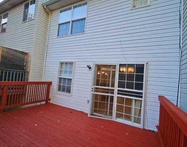 7507 Belgravia Lane - Photo Thumbnail 7