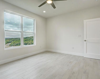4300 Mansfield Dam Rd - Photo Thumbnail 19