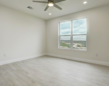 4300 Mansfield Dam Rd - Photo Thumbnail 18