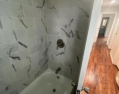 6203 87th Avenue - Photo Thumbnail 12