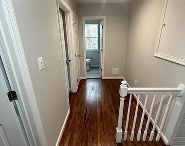 6203 87th Avenue - Photo Thumbnail 9