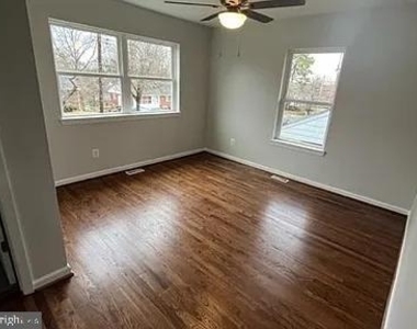 6203 87th Avenue - Photo Thumbnail 17