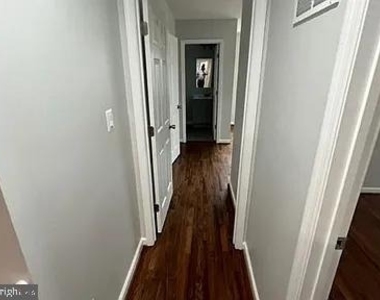 6203 87th Avenue - Photo Thumbnail 2