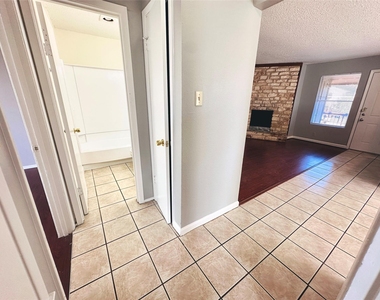 9808 Roxanna Dr - Photo Thumbnail 21