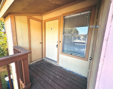 9808 Roxanna Dr - Photo Thumbnail 1