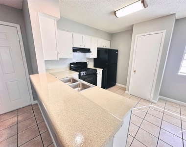9808 Roxanna Dr - Photo Thumbnail 9