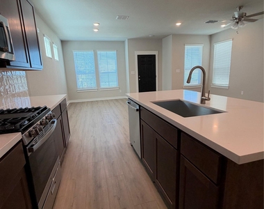 136 Hartson Dr - Photo Thumbnail 1