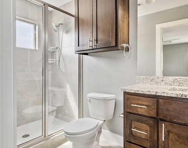 7302 Bennett Ave - Photo Thumbnail 17