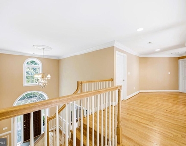 5818 Bradley Boulevard - Photo Thumbnail 23