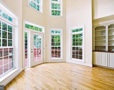 5818 Bradley Boulevard - Photo Thumbnail 12