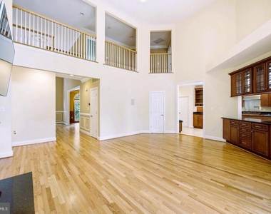 5818 Bradley Boulevard - Photo Thumbnail 10
