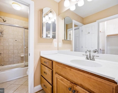 5818 Bradley Boulevard - Photo Thumbnail 43
