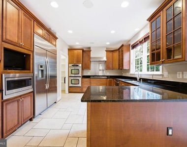 5818 Bradley Boulevard - Photo Thumbnail 18