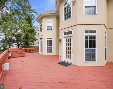 5818 Bradley Boulevard - Photo Thumbnail 58