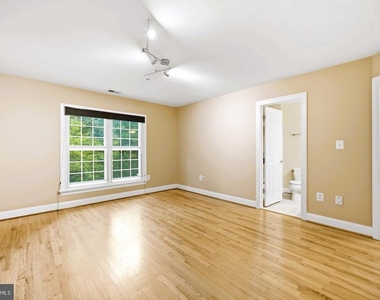 5818 Bradley Boulevard - Photo Thumbnail 37