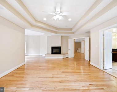 5818 Bradley Boulevard - Photo Thumbnail 27