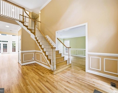 5818 Bradley Boulevard - Photo Thumbnail 4
