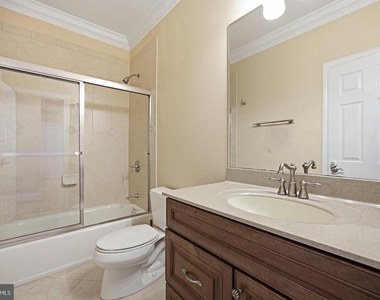 5818 Bradley Boulevard - Photo Thumbnail 16