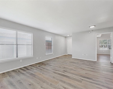 5645 Pinon Vista Dr - Photo Thumbnail 4