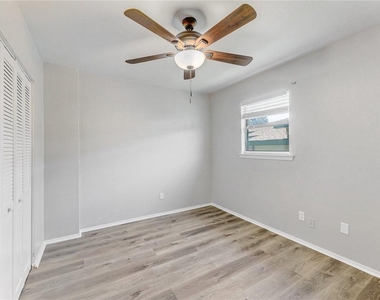 5645 Pinon Vista Dr - Photo Thumbnail 17