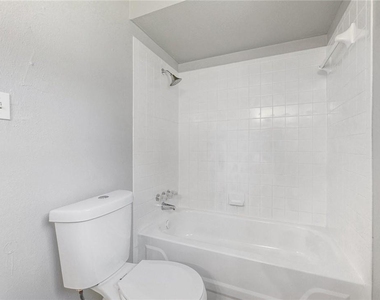 5645 Pinon Vista Dr - Photo Thumbnail 16
