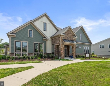 13210 Petrel Street - Photo Thumbnail 34