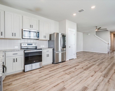 144 Threshing Rd - Photo Thumbnail 12