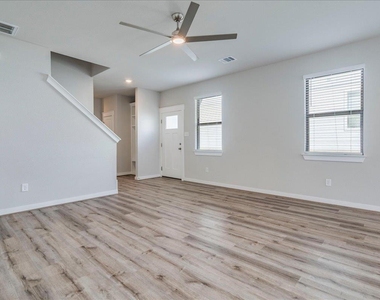 144 Threshing Rd - Photo Thumbnail 7